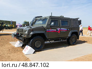 Бронированный автомобиль Рысь, модификация, «Рысь LMV M65» машина управления и разведки. Средняя Ахтуба, Волгоградская область, Россия. (2021 год). Редакционное фото, фотограф Андрей Цыганков / Фотобанк Лори