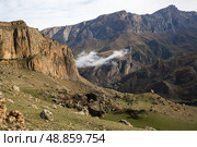 View of Cherek gorge in the Caucasus mountains. Стоковое фото, фотограф Юлия Белоусова / Фотобанк Лори