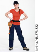 Woman with a toolbelt. Стоковое фото, агентство Ingram Publishing / Фотобанк Лори