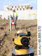 Surveyor working on site. Стоковое фото, агентство Ingram Publishing / Фотобанк Лори