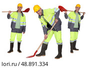 Man with shovel. Стоковое фото, агентство Ingram Publishing / Фотобанк Лори