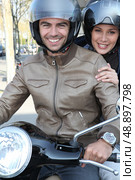 Couple going on a ride. Стоковое фото, агентство Ingram Publishing / Фотобанк Лори