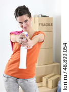 Woman cleaning house. Стоковое фото, агентство Ingram Publishing / Фотобанк Лори