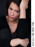 Woman in discomfort. Стоковое фото, агентство Ingram Publishing / Фотобанк Лори