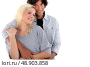 Embracing couple. Стоковое фото, агентство Ingram Publishing / Фотобанк Лори
