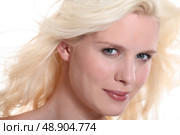 Close-up shot of a fair-skinned woman. Стоковое фото, агентство Ingram Publishing / Фотобанк Лори