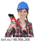 Woman with bolt cutters. Стоковое фото, агентство Ingram Publishing / Фотобанк Лори
