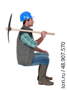 Worker with a pickaxe. Стоковое фото, агентство Ingram Publishing / Фотобанк Лори