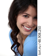 Portrait of a grinning woman. Стоковое фото, агентство Ingram Publishing / Фотобанк Лори