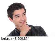 Pensive young man. Стоковое фото, агентство Ingram Publishing / Фотобанк Лори