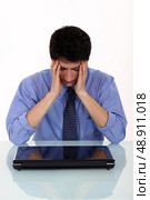 Distraught man. Стоковое фото, агентство Ingram Publishing / Фотобанк Лори