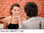 Woman having in an interesting conversation. Стоковое фото, агентство Ingram Publishing / Фотобанк Лори