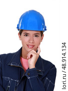 Portrait of a tradeswoman. Стоковое фото, агентство Ingram Publishing / Фотобанк Лори