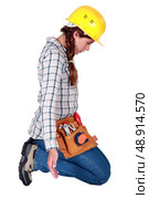 Tradeswoman meditating. Стоковое фото, агентство Ingram Publishing / Фотобанк Лори