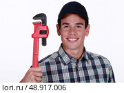 Happy plumber. Стоковое фото, агентство Ingram Publishing / Фотобанк Лори