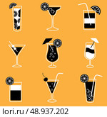 Collection of party cocktails with alcohol drinks martini vodka tequila and brandy isolated vector illustration. Стоковая иллюстрация, агентство Ingram Publishing / Фотобанк Лори