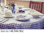 Table set for breakfast. Стоковое фото, агентство Ingram Publishing / Фотобанк Лори