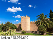 Alcudia Old Town fortress wall in Majorca Mallorca Balearic island of Spain. Стоковое фото, агентство Ingram Publishing / Фотобанк Лори