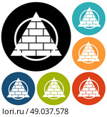 Pyramid. Стоковая иллюстрация, агентство Ingram Publishing / Фотобанк Лори