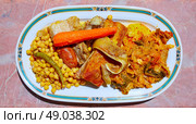Cocido Maragato recipe of Biezo Leon in Spain pilgrims delice in Saint James Way. Стоковое фото, агентство Ingram Publishing / Фотобанк Лори