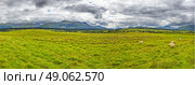panoramic view of the The Grey Corries Range and Ben Nevis, the highest moutain in Scotland and the UK. Стоковое фото, агентство Ingram Publishing / Фотобанк Лори