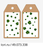 Vector tags design on both sides, cardboard sale labels. St Patricks day vector background, green clovers on white. Стоковая иллюстрация, агентство Ingram Publishing / Фотобанк Лори