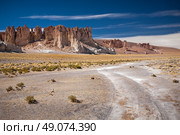 Rock cathedrals in Salar de Tara, Chile. Стоковое фото, агентство Ingram Publishing / Фотобанк Лори