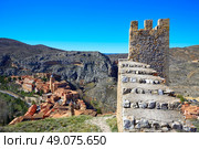Albarracin medieval town fortress rampart village at Teruel Spain. Стоковое фото, агентство Ingram Publishing / Фотобанк Лори