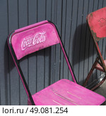 Close-up of chairs, Guadalupe, San Miguel de Allende, Guanajuato, Mexico. Стоковое фото, агентство Ingram Publishing / Фотобанк Лори