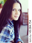 portrait of a young brunette woman with long beautiful hair close-up. Стоковое фото, агентство Ingram Publishing / Фотобанк Лори