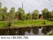 Река Мухавец в районе Брестской крепости. Брест. Беларусь (2024 год). Стоковое фото, фотограф Сергей Афанасьев / Фотобанк Лори