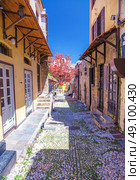 Photo of the old town  street, Rhodes island, Greece. Стоковое фото, агентство Ingram Publishing / Фотобанк Лори