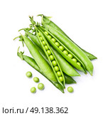 Green peas heap on white backgrounds. Стоковое фото, фотограф Волошина Мария Ивановна / Фотобанк Лори