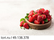 Sweet stawberry in wooden plate. Стоковое фото, фотограф Волошина Мария Ивановна / Фотобанк Лори