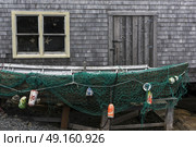 Fishing shed and boat, Peggy's Cove, Nova Scotia, Canada. Стоковое фото, агентство Ingram Publishing / Фотобанк Лори