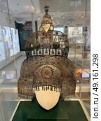 Queen Esther's Crown in the Tel Aviv-Yafo City Museum. Редакционное фото, фотограф Irina Opachevsky / Фотобанк Лори
