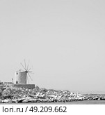  old mill in santorini       greece europe  and the    sky. Стоковое фото, агентство Ingram Publishing / Фотобанк Лори
