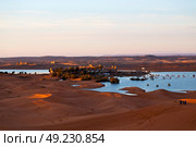 sunshine in the desert of morocco sand and  lake        dune. Стоковое фото, агентство Ingram Publishing / Фотобанк Лори