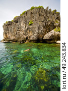 asia in the  kho phangan isles bay   rocks    thailand  and south china green sea  . Стоковое фото, агентство Ingram Publishing / Фотобанк Лори
