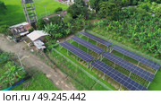 Rural sustainability with solar technology and renewable power. Стоковое видео, видеограф ALEJANDRO PEREZ ALVARES / Фотобанк Лори