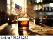 Craft Beer Served in a Glass Mug With American Flag Backdrop in a Cozy Tavern Setting. Стоковое AI-изображение, AI-художник Юлия Гапеенко / Фотобанк Лори