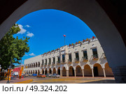 Valladolid city arcs arcade in Yucatan Mexico. Стоковое фото, агентство Ingram Publishing / Фотобанк Лори
