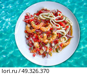 shrimp fish and seafood ceviche from Mexico recipe. Стоковое фото, агентство Ingram Publishing / Фотобанк Лори