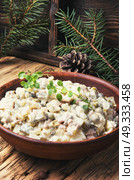 Russian meat salad Olivier. traditional Russian salad Olivier, with meat and vegetables. Стоковое фото, агентство Ingram Publishing / Фотобанк Лори
