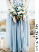 bride on the background of a mountain waterfall. Стоковое фото, агентство Ingram Publishing / Фотобанк Лори