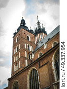 tourist architectural attractions in the market square of Krakow. Стоковое фото, агентство Ingram Publishing / Фотобанк Лори