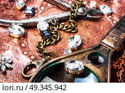 Making of handmade jewellery. precious stones for jewelry and tools for making jewelry. Стоковое фото, агентство Ingram Publishing / Фотобанк Лори