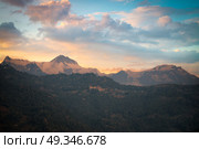 views of Mount Annapurna Himalayas, Nepal, Asia. Стоковое фото, агентство Ingram Publishing / Фотобанк Лори
