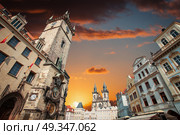 Prague Old town square, Tyn Cathedral. under sunlight. Стоковое фото, агентство Ingram Publishing / Фотобанк Лори