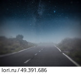 starry night sky above the road. Astrophotography. Стоковое фото, агентство Ingram Publishing / Фотобанк Лори